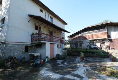 Vanzare casa mare cu etaj si 6200 mp teren intravilan Fieni, judetul Dambovita - 3