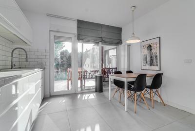 NOU!Vila NEMOBILATA,7 camere, PISCINA,curte 100mp! - 4