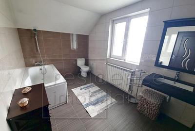 Pet friendly! Casa spatioasa cu 5 camere, Europa+2 Garaje - 26