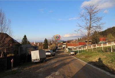 Teren insorit cu panorama deosebita - 11