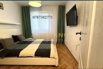 Apartament cu 3 camere semidecomandat în Central