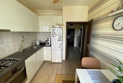 Garsonieră decomandată, mobilată în Păcii