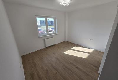 Apartament 3 Camere | Zona Tractorul | 2 Balcoane | NOU - 4