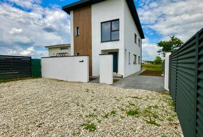 Casa cu vedere la lac -  4 Camere - Teren 476 mp - Calea Bucuresti - Vidra - 3