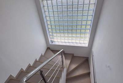 Duplex P+1 Toate utilitatile / Asfalt / 165.000 E - Comision 0 - 11