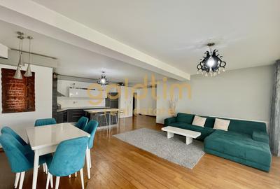 Apartament cu 3 camere semidecomandat, mobilat în Pipera