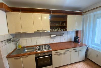 Apartament cu 3 camere, tip D, zona Decebal - 1