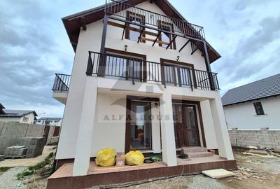 Casă individuală cu 9 camere în Sânpetru