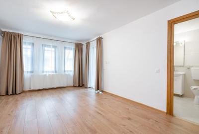 Vilă stradală Iancu Nicolae – 252 mp, ideală birouri/clinică, curte și parcare . - 12