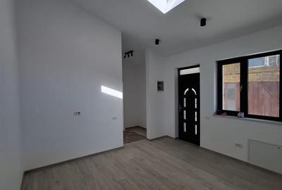 Apartament 2 camere in Vila , Centrala Proprie , Totul Nou L354 - 5