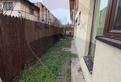 Apartament cu 3 camere de vânzare în zona Central - 10
