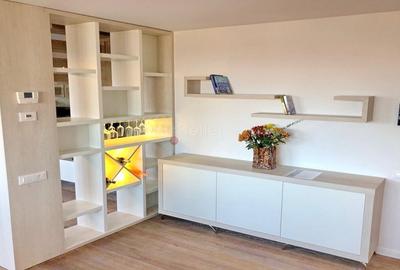 Priveliste Panoramica Spre Oras Si Masivul Tampa - 15