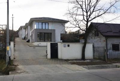 Casă individuală cu 4 camere în Bucium