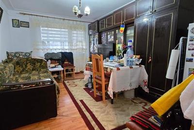 Podu Ros - Posta, 2 camere decomandat, etaj intermediar - 2