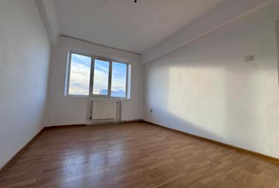 Ultracentral, langa Ateneu - 2