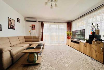 Apartament cu 3 camere semidecomandat în Florești