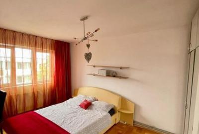 Apartament cu 4 camere semidecomandat, mobilat în Mănăștur