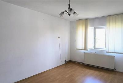 APARTAMENT DECOMANDAT, ZONA SOARELUI, VEDERE LA PADURICE, COMISION 0% - 10