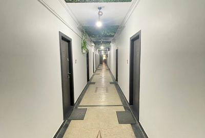 Garsoniera-Piata Nicolina-etaj 1 - 8