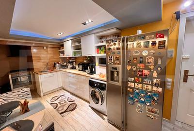 Apartament 4 camere zona foarte buna,renovat si utilat - 1