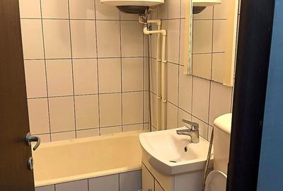 Garsoniera Galata, etaj intermediar, mobilata si utilata! - 7