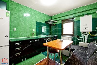 Vanzare apartament cu 2 camere, centru( Egreta, bloc din 90''), parter - 12