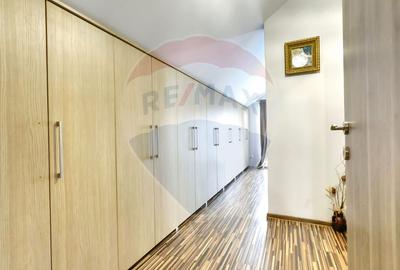 Apartament cu 3 camere de vânzare - 8
