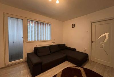 Apartament cu 3 camere, mobilat în Girocului