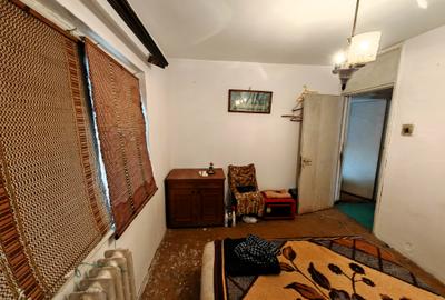 2 camere ultracentral, et. II - 4