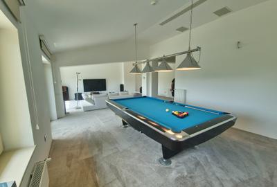 Vila deosebita  la un pas de mare mobilata si utilata - 42