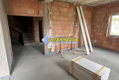 CASA NOUA I DE VANZARE I 120 MP I CETATE I SEMIFINISATA I 4 CAMERE I - 16