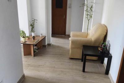 Vânzare apartament de 3 camere Calea Calarasilor- Muncii - 1