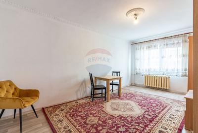 Apartament cu 3 camere decomandat, mobilat în Sebastian