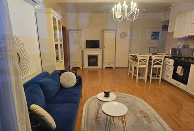 Apartament cu 3 camere semidecomandat, mobilat în Bună Ziua