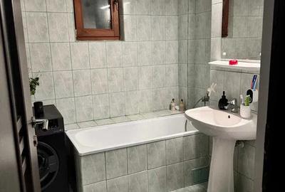 Apartament cu o camera, decomandat, balcon, zona ANL - 8