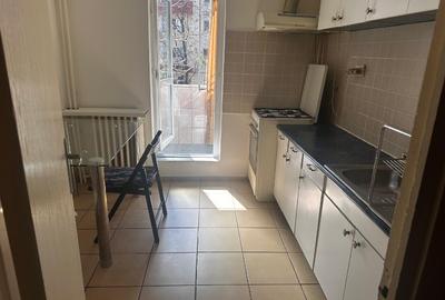 Inchiriere apartament 2 camere, Str Gradistea, Sector 4, loc parcare disponibil - 3