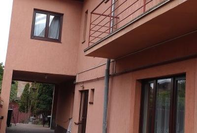 Casa cu 2 apartamente, teren 389 mp, Marasti