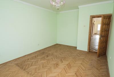 Oportunitate Exclusivă de Investiție în Câmpina Muscel Vila 12+ camere 750 mp - 19