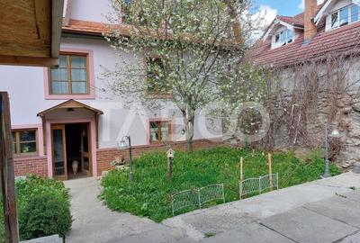 Casa de vanzare specific sasesc si atelier pret avantajos Cisnadioara - 25