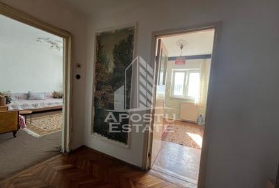 Apartament cu 3 camere, decomandat, situat in zona Sagului - 7