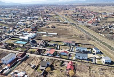 Teren intravilan cu hala construita - 20