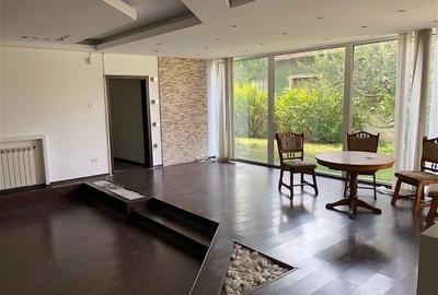 Casă individuală cu 5 camere în Cetății