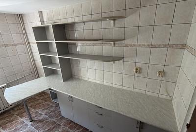 Apartament 2 camere Bloc Anvelopat – VITAN MALL - Luminos OPORTUNITATE - 9