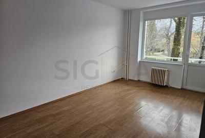 Apartament in zona parcului central!