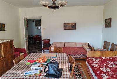 Apartament 3 camere liber la vanzare, pozitie deosebita zona Colinei - 4