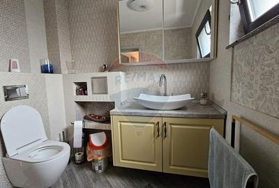 Casă / Vilă cu 7 camere si teren 1000 mp în zona Centrala-Suceava - 22