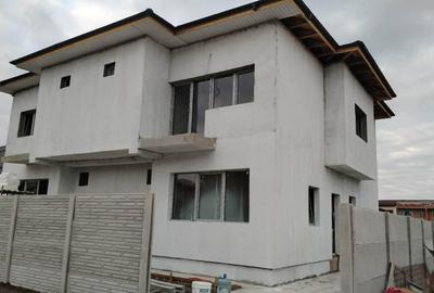 Casă cu 5 camere în Bragadiru