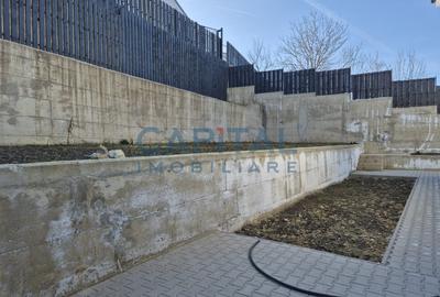 Case cu arhitectura nordica, garaj, panouri fotovoltaice, central Dezmir - 12