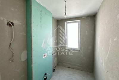 Apartament de vanzare cu 4 camere, etajul intai, Dumbravita - 8