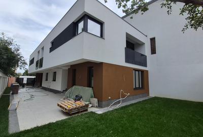 Casă cu 5 camere în Bucureștii Noi